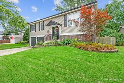 527 Cottonwood Circle, Bolingbrook, IL 60440 - Photo 1