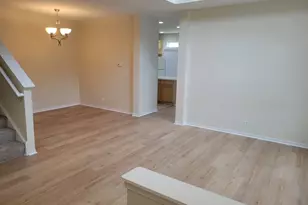 490 Dancer Ln, Oswego, IL 60543 - Photo 3