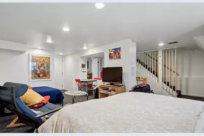 2920 N Lakewood Avenue #1, Chicago, IL 60657 - Photo 9