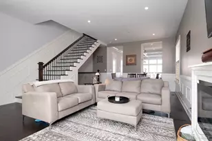 6438 W Dakin St, Chicago, IL 60634 - Photo 3