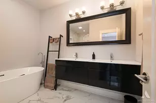 6438 W Dakin St, Chicago, IL 60634 - Photo 23