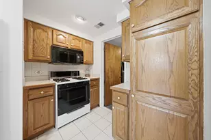 10519 S Pulaski Rd, Chicago, IL 60655 - Photo 5