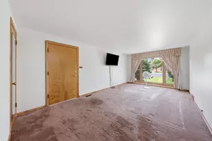 10519 S Pulaski Rd, Chicago, IL 60655 - Photo 3