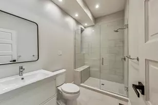 1642 W Bryn Mawr Ave, Chicago, IL 60660 - Photo 21