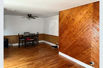 1811 Jamestown Circle #1811, Hoffman Estates, IL 60169 - Photo 3