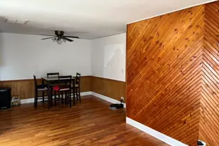 1811 Jamestown Cir, Hoffman Estates, IL 60169 - Photo 3