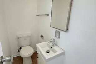18W123 Kirkland Ln, Villa Park, IL 60181 - Photo 11