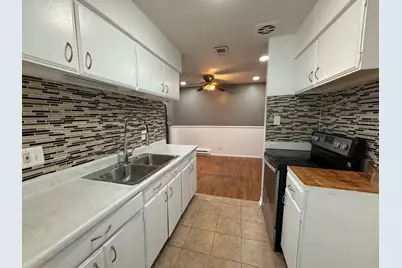 18W123 Kirkland Lane, Villa Park, IL 60181 - Photo 9