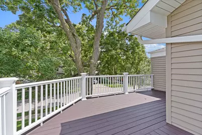 390 Grandview Avenue, Glen Ellyn, IL 60137 - Photo 11