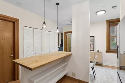 550 W Surf Street #104, Chicago, IL 60657 - Photo 5