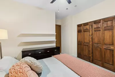 550 W Surf Street #104, Chicago, IL 60657 - Photo 17