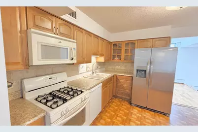 8801 W Golf Road #10B, Niles, IL 60714 - Photo 11