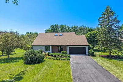 13 Chipping Campden Drive, South Barrington, IL 60010 - Photo 1