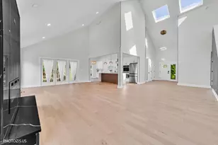 13 Chipping Campden Dr, South Barrington, IL 60010 - Photo 17