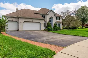 926 Edgewood Dr, Sugar Grove, IL 60554 - Photo 53