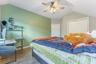 926 Edgewood Dr, Sugar Grove, IL 60554 - Photo 37