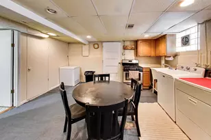 8221 S Troy St, Chicago, IL 60652 - Photo 23