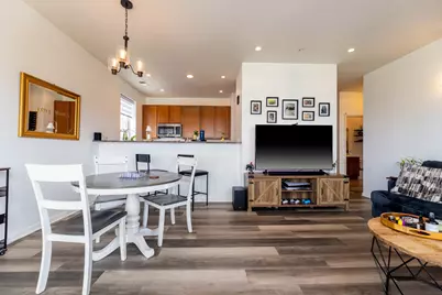 17 W 35th Street #304, Chicago, IL 60616 - Photo 5