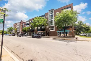 17 W 35th St, Chicago, IL 60616 - Photo 1