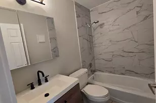9388 Bay Colony Dr, Des Plaines, IL 60016 - Photo 27