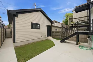2334 N Oakley Ave, Chicago, IL 60647 - Photo 33