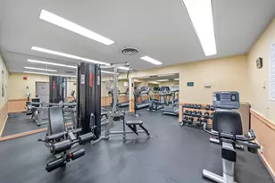 3950 N Lake Shore Dr, Chicago, IL 60613 - Photo 19
