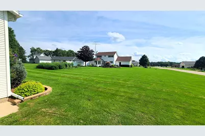 256 Cambridge Court, Dixon, IL 61021 - Photo 33