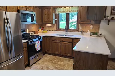 256 Cambridge Court, Dixon, IL 61021 - Photo 7