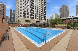 1030 N State St, Chicago, IL 60610 - Photo 27