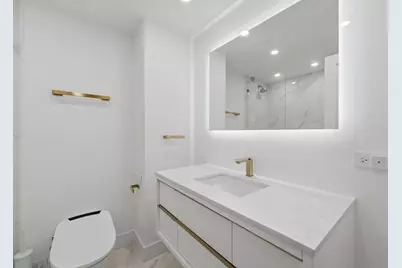 1030 N State Street #5L, Chicago, IL 60610 - Photo 17