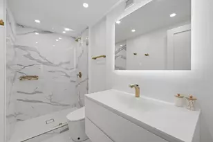 1030 N State St, Chicago, IL 60610 - Photo 13