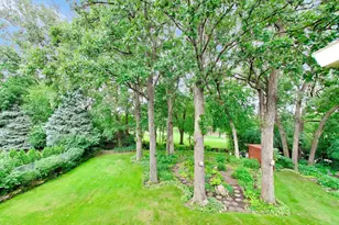 8751 Carlisle Ct, Darien, IL 60561 - Photo 37