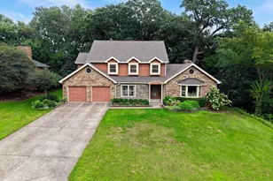 8751 Carlisle Ct, Darien, IL 60561 - Photo 3