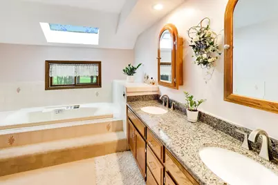 8751 Carlisle Court, Darien, IL 60561 - Photo 31