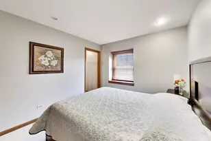 8751 Carlisle Ct, Darien, IL 60561 - Photo 35