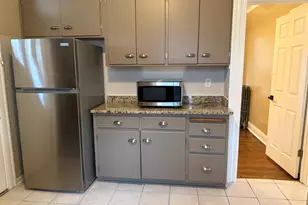 10240 S Eberhart Ave, Chicago, IL 60628 - Photo 13