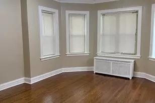 10240 S Eberhart Ave, Chicago, IL 60628 - Photo 7