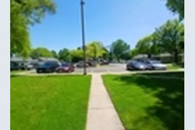 12 Fernwood Drive #O, Bolingbrook, IL 60440 - Photo 3