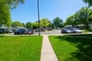 12 Fernwood Dr, Bolingbrook, IL 60440 - Photo 3
