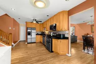 19533 Lake Lynwood Dr, Lynwood, IL 60411 - Photo 5