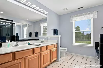134 E Old Mill Trail, Antioch, IL 60002 - Photo 19