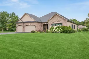 5325 Goldenrod Dr, Oswego, IL 60543 - Photo 3