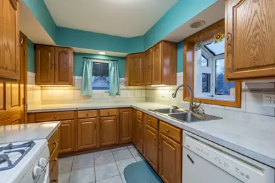 49 S Lewis Avenue, Waukegan, IL 60085 - Photo 11