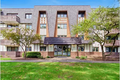 13200 Heiden Circle #2301, Lake Bluff, IL 60044 - Photo 1