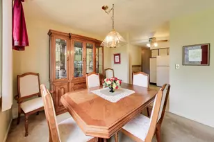 440 Raintree Ct, Glen Ellyn, IL 60137 - Photo 9