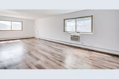 1313B S Rebecca Road #210, Lombard, IL 60148 - Photo 3