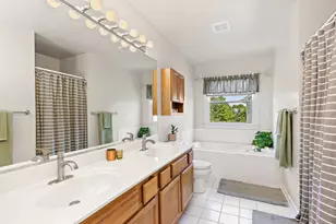 123 Devonshire Dr, Dekalb, IL 60115 - Photo 19