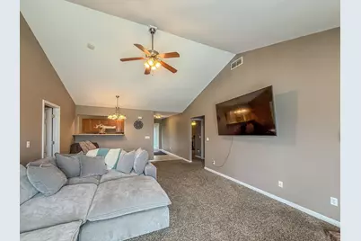 636 Sedgegrass Drive, Champaign, IL 61822 - Photo 17