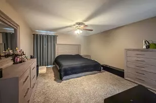 636 Sedgegrass Dr, Champaign, IL 61822 - Photo 19