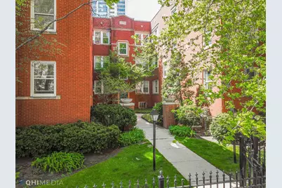 731 W Bittersweet Place #2S, Chicago, IL 60613 - Photo 1